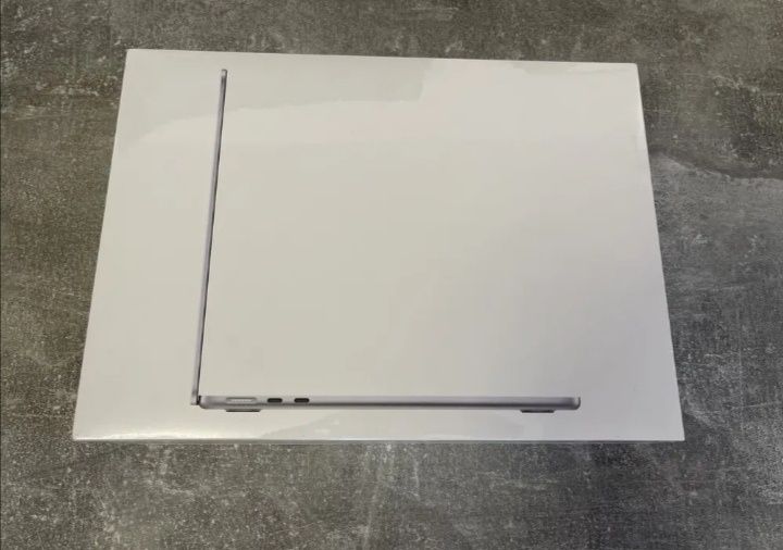 MacBook Air 13 M2 8Ram 256Gb