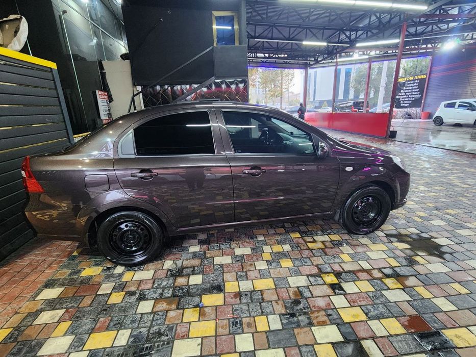 Продаю автомобиль NEXIA R3