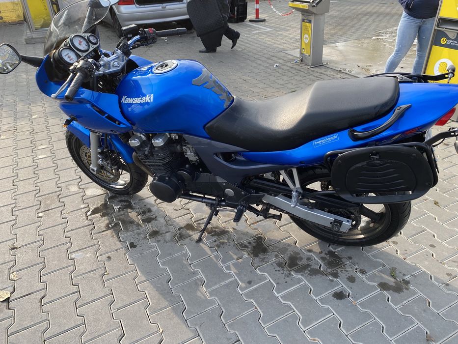 Kawasaki ZR7S 750 cm3
