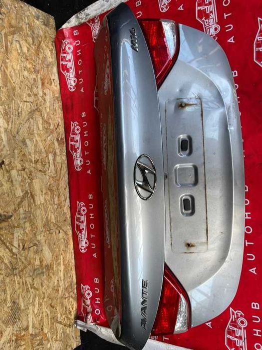 Крышка багажника Hyundai Avante MD 2011