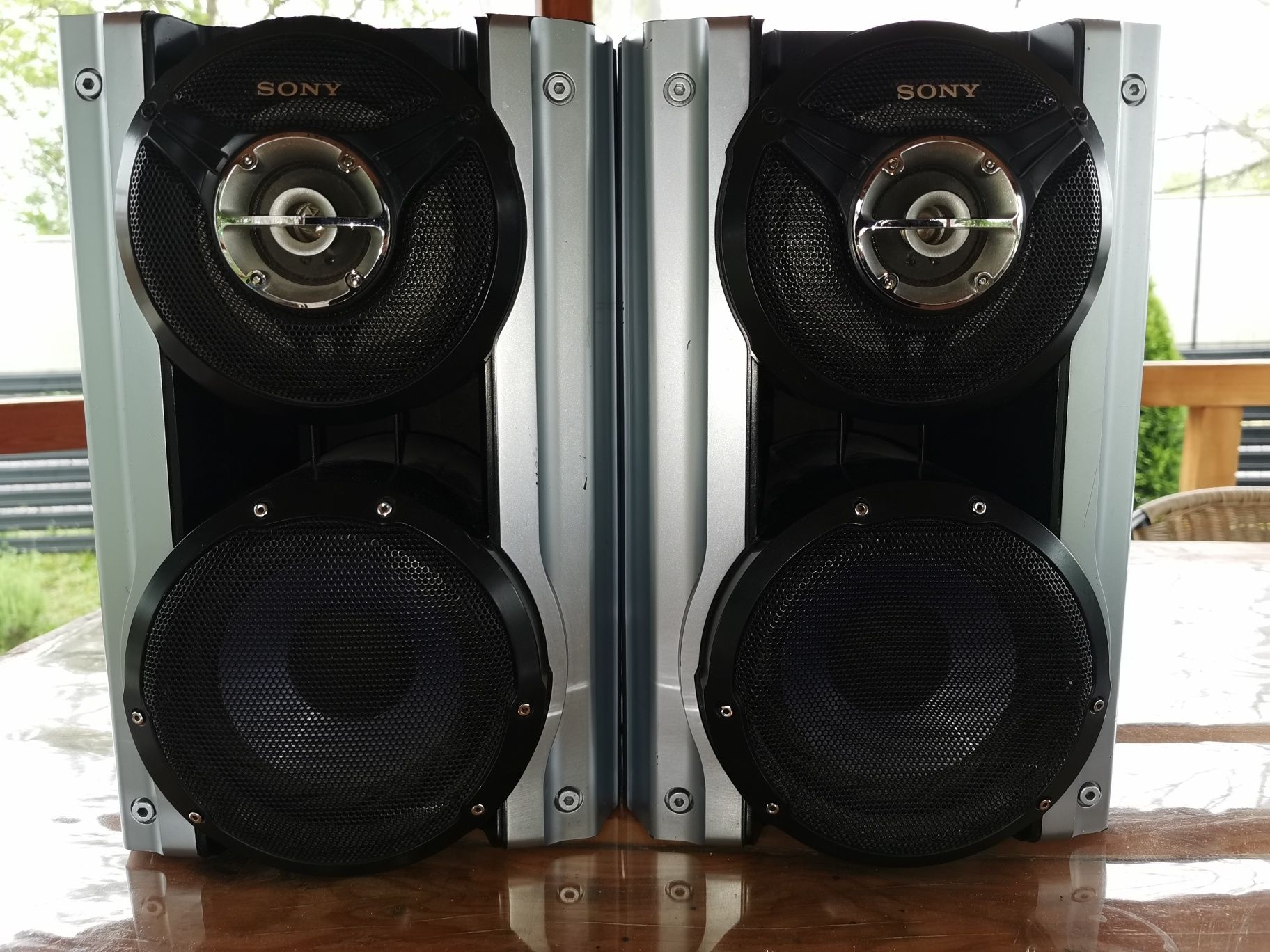 Vând Boxe Sony și Amplificator Vlliodor kb18