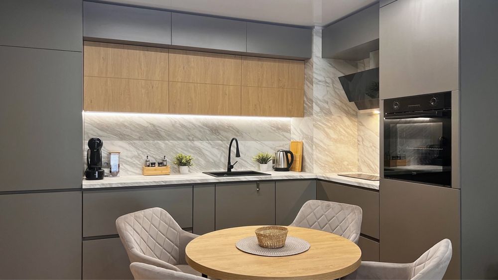 Продава се Тристаен апартамент в Варна, Бриз - 111 кв.м за 2162 €/кв.м - Снимка #3