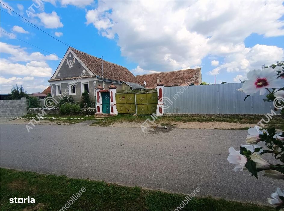 Casa cu 4 camere si 1650 mp teren in Porumbacu de Jos jud Sibiu