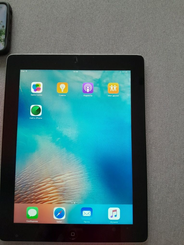 Продаётся IPad 2012 года