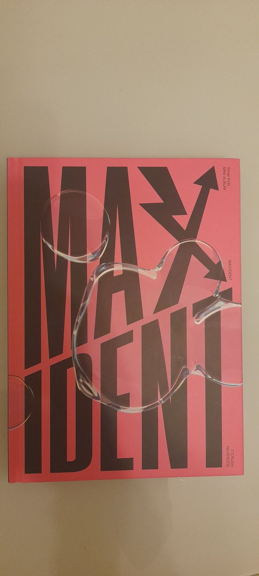 KPOP Stray Kids Maxident album