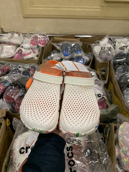 Ayoq kiyim Crocs xtiy arginal keldi
