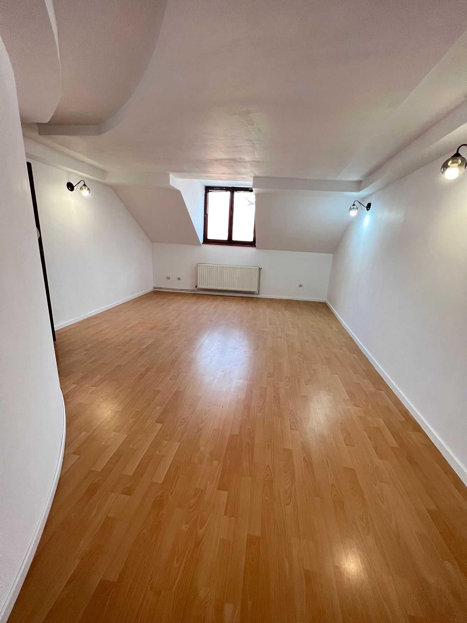 Apartament la curte in Oradea