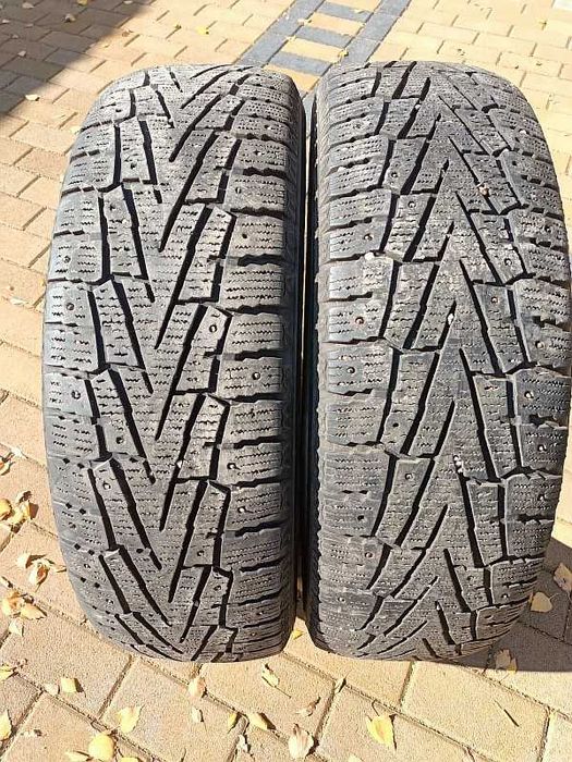 Шины 225/65 R17 - "Roadstone WinGuard Win Spike" (Корея), шипованные.