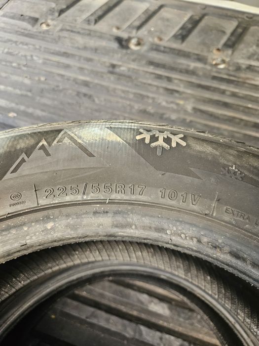 Гуми 225/55/17 2броя