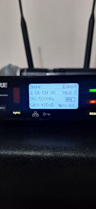 Microfon  shure ulx D 24 vând sau schimb cu 2 fbt himaxx 60