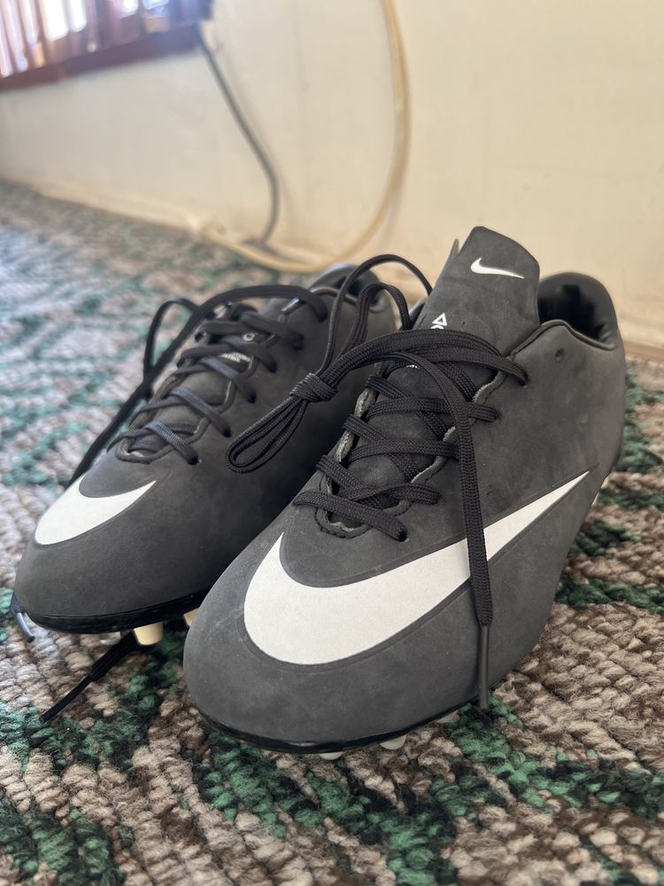 Nike mercurial 100 % original