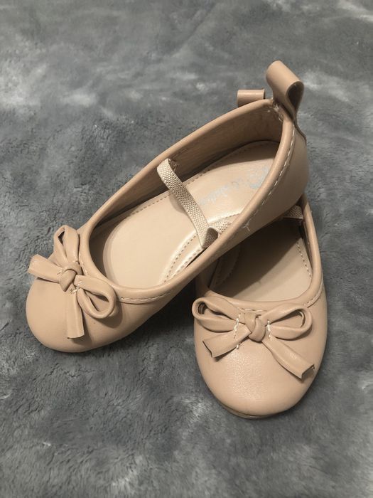 Vand balerini/pantofi 23