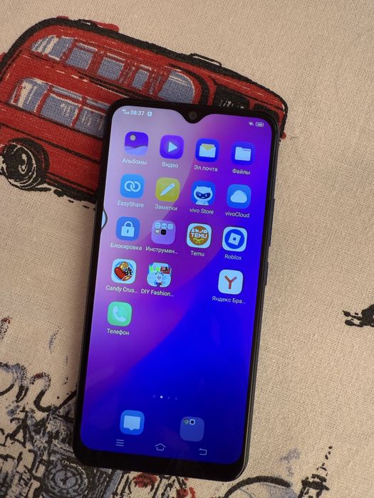 Vivo1904 продается телефон