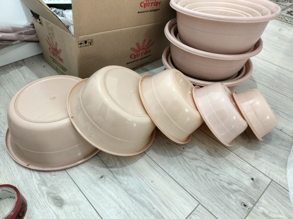 Набор мисок пластмассовый