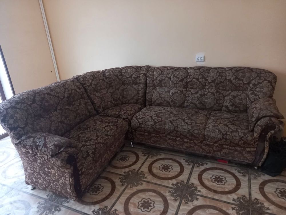 Угловой  диван