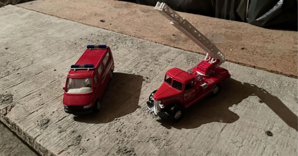 Machete auto metalice 1/43