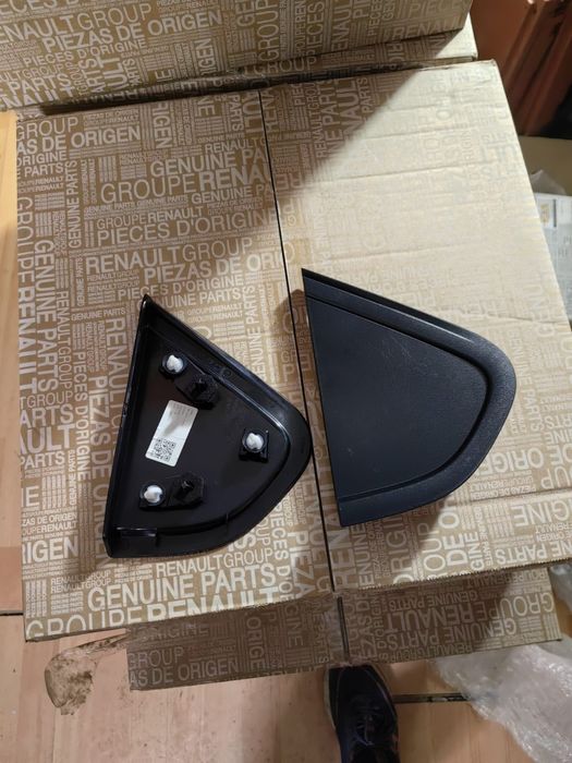 Colțare plastic, ornanament aripa Dacia Logan lll, Sandero III, Jogger