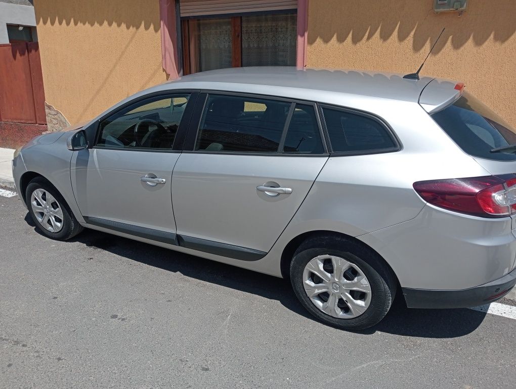 Vând Renault Megane