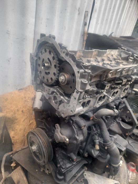 Motor M9R Renault Trafic Opel vivaro 2.0Diesel.euro 4 și euro 5.
