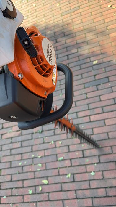 Drujba gard viu, Stihl HS 82 R