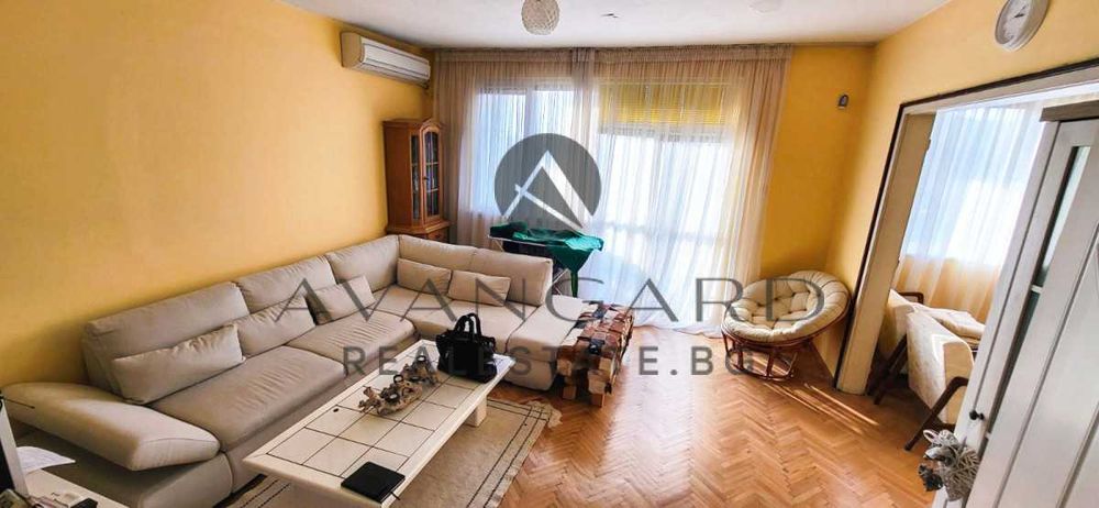 оф.21988  Тристаен Обзаведен Централна Гара