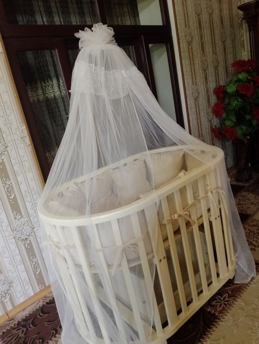 Bolalar divanchasi belanchak va manesh boladi.