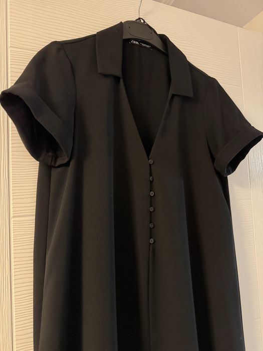 Rochie gen capa Zara Mărimea XS pe eticheta  Merge și pentru S