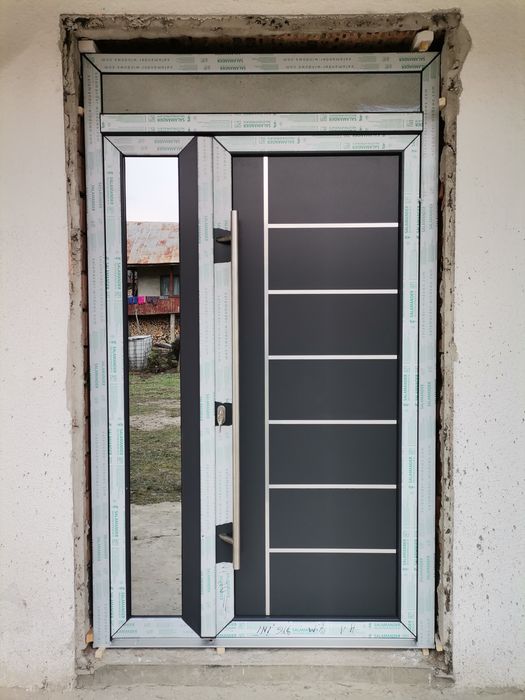 UȘI și Ferestre, Firmă, preț producator