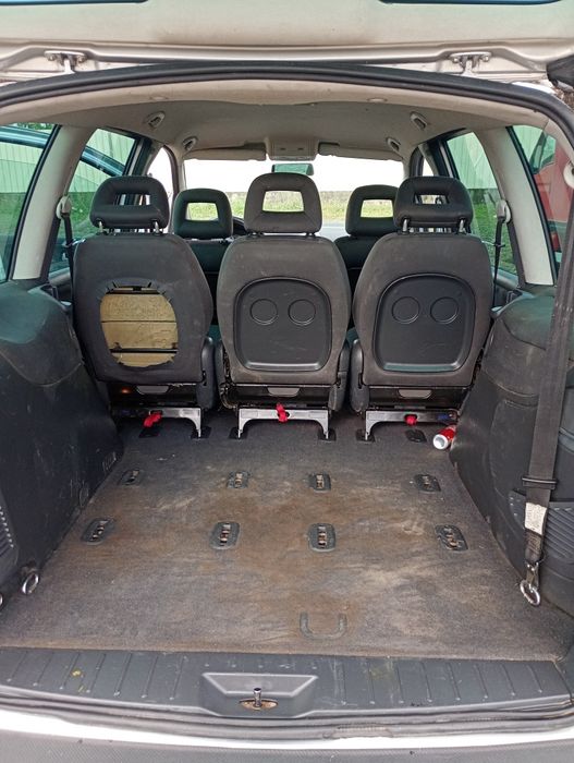 Seat alhambra 2007 7 locuri 1400 euro