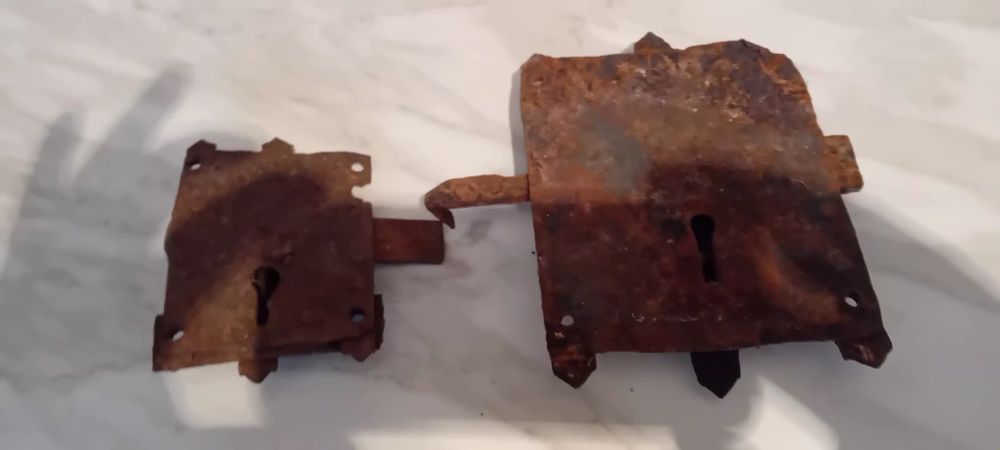 Стари възрожденски брава.