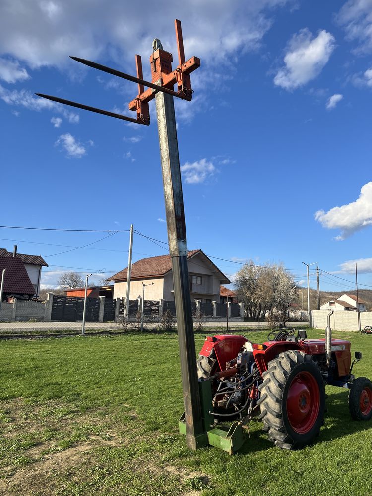 Stivuitor/lift in tiranti la tractor