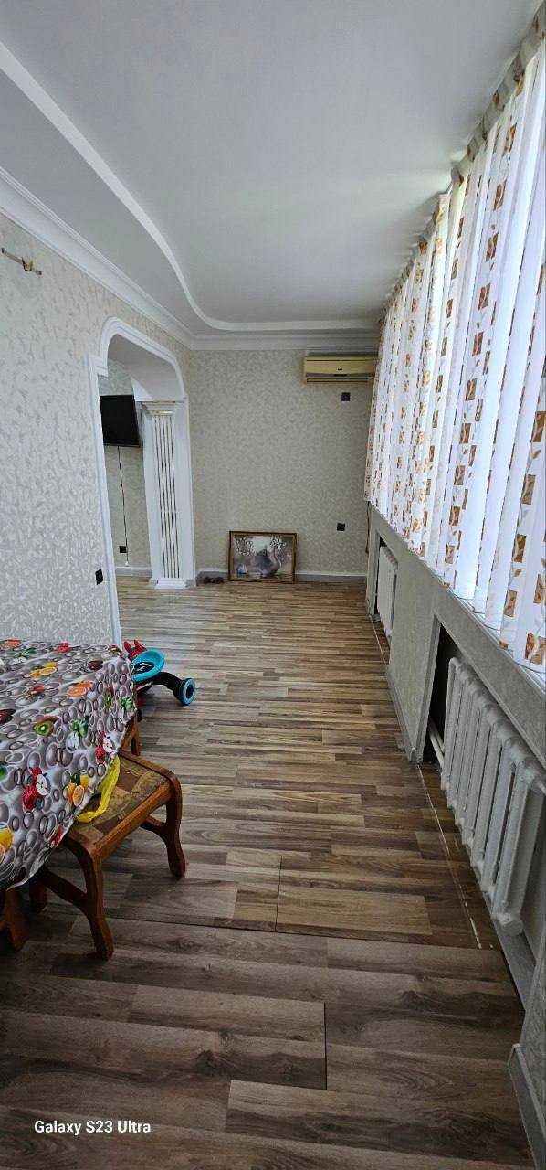 Продается квартира 77 серия
ОВИР Мирзо Улугбек район