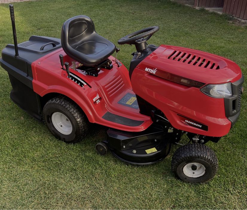 Tractoraș  gazon MTD RN 145