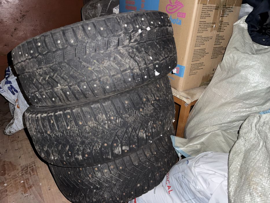 Продам б/у резину