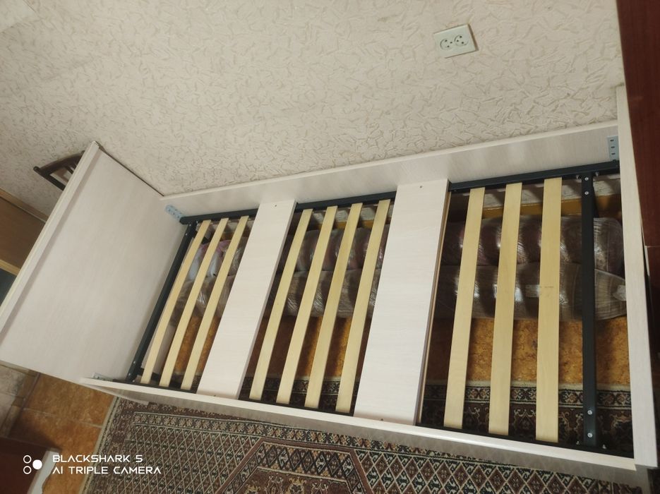 Продадим кровать почти новую