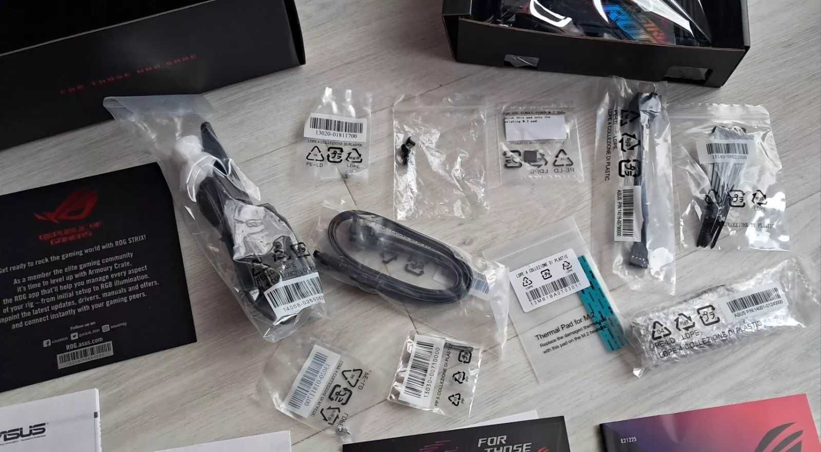 Дънна платка ASUS ROG STRIX B760-I Gaming DDR5 WIFI mini ITX