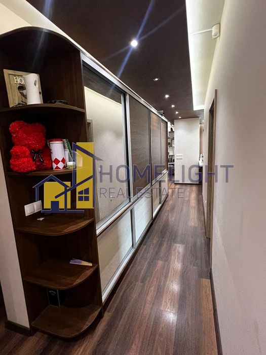 Дава се под наем Четиристаен апартамент в София, Малинова долина - 233 кв.м за 1650 € - Снимка #7