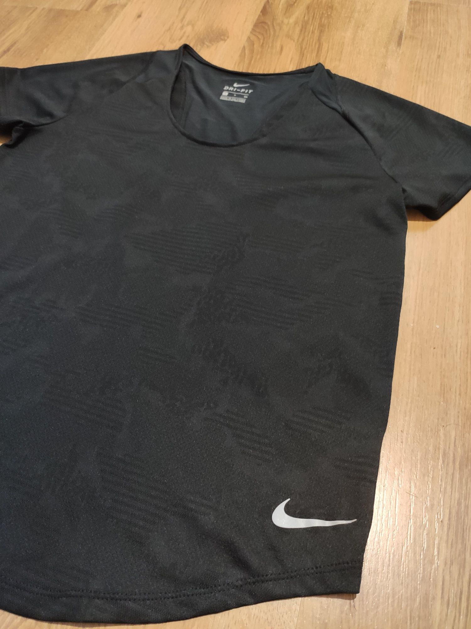 Tricou dama Nike Dri Fit transparent mărimea S