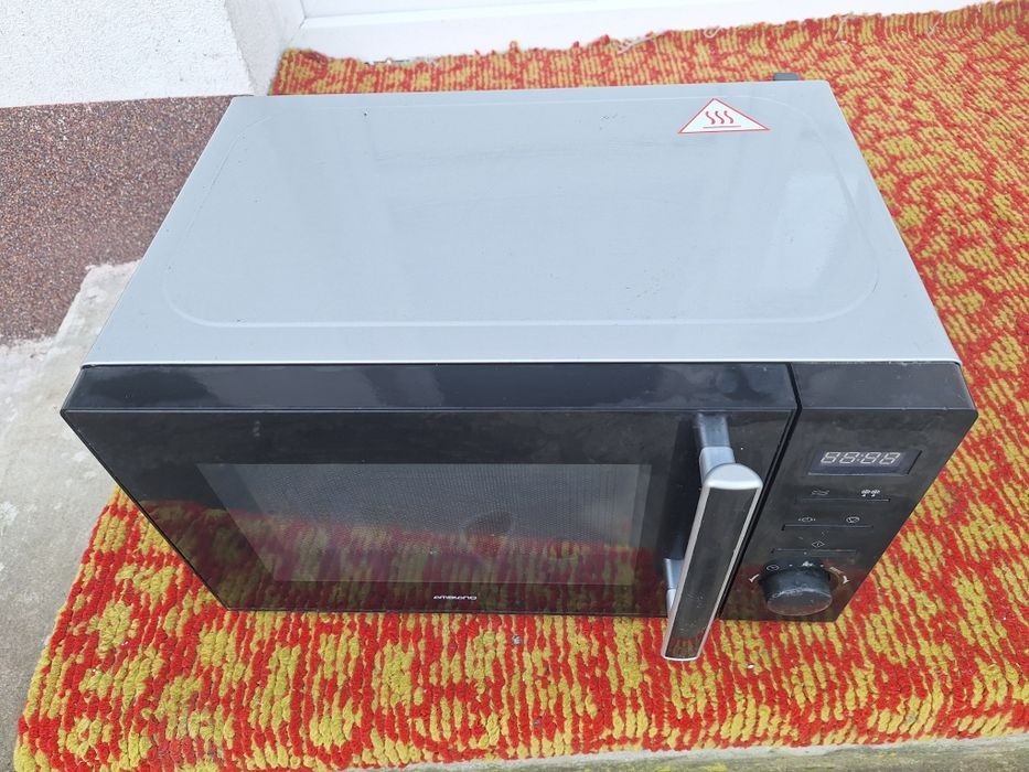 cuptor cu microunde ambiono