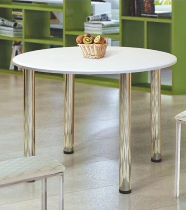 Продам кухонный обеденный стол