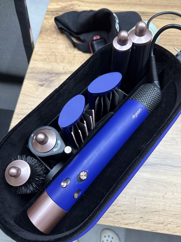 Продам Dyson новый