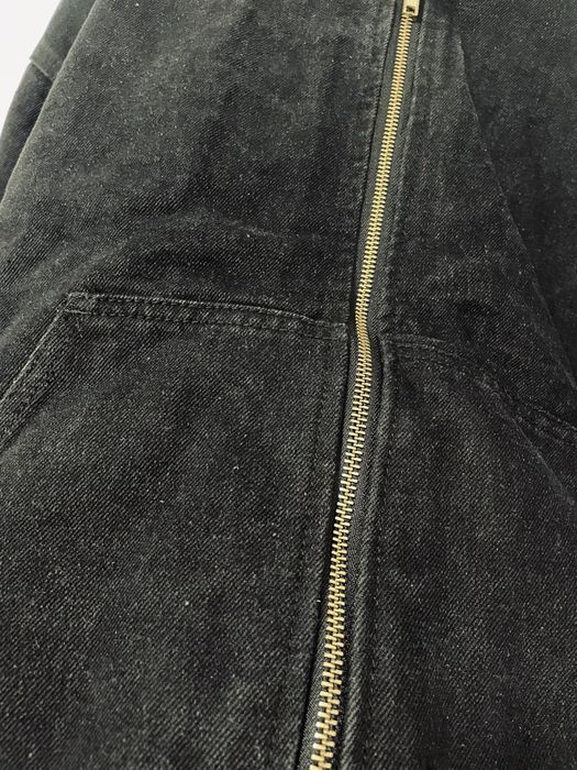 Дебело,дънково яке. Черно.