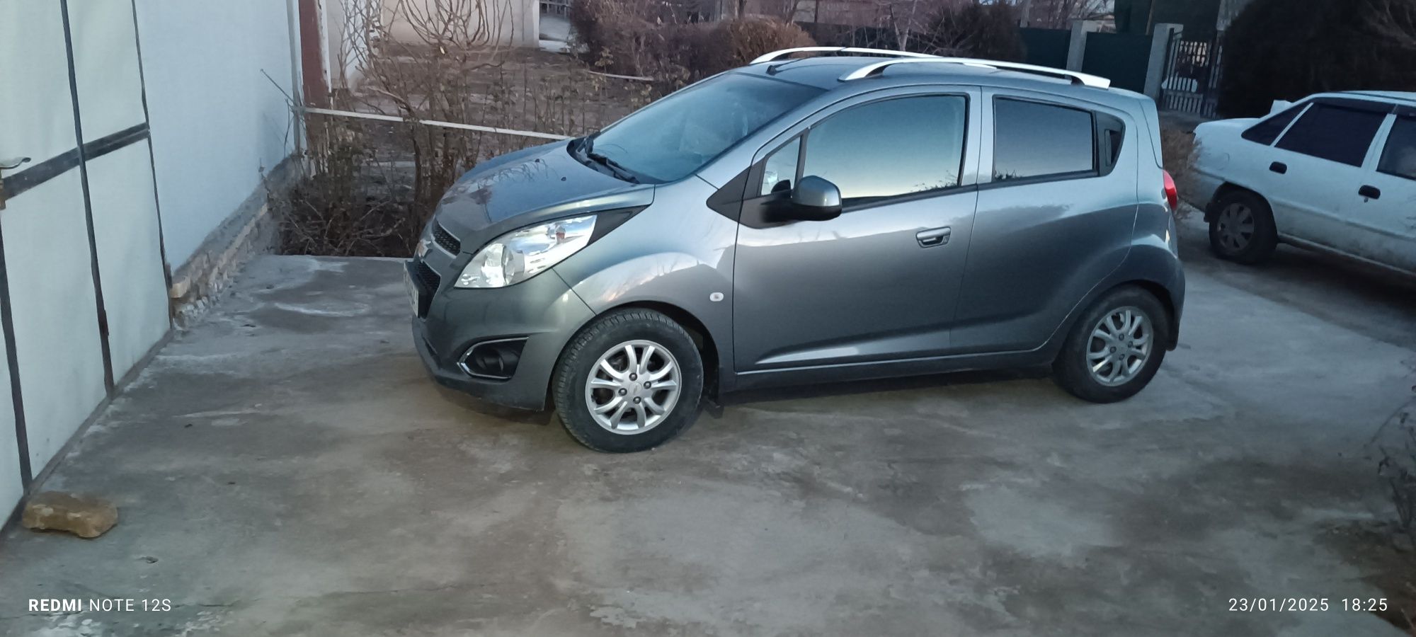 Mashina zudlik bn sotiladi