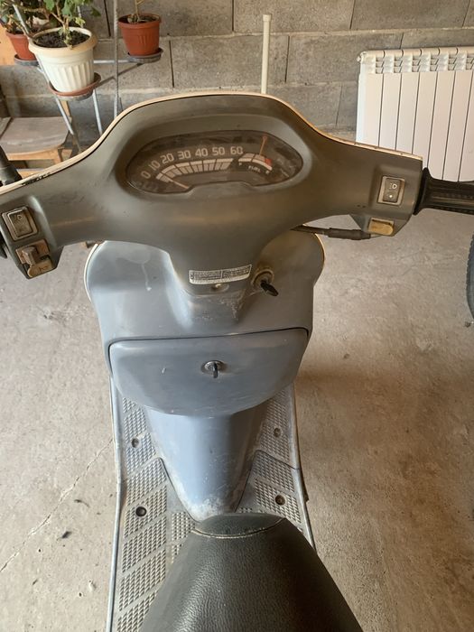 Продавам скутер Honda Tact
