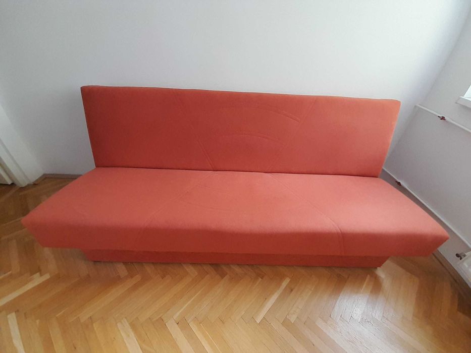 Vand canapea extensibila 3 locuri