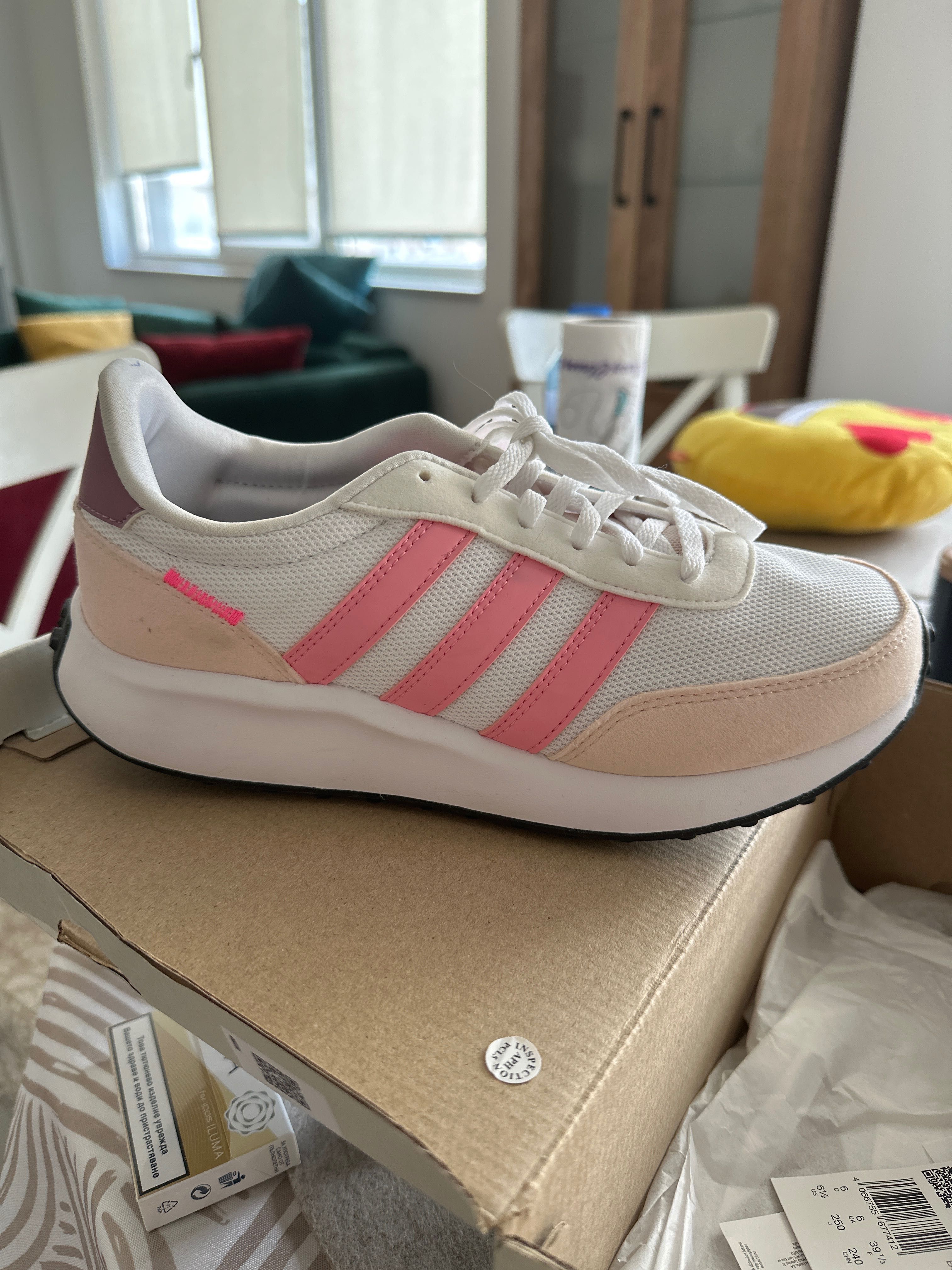 Adidas маратонки