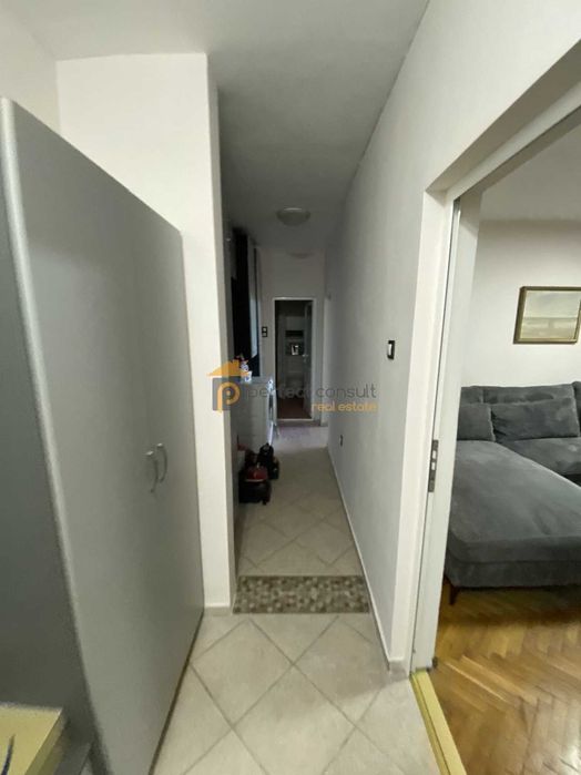 Продава се Двустаен апартамент в Пловдив, Център - 90 кв.м за 5 €/кв.м - Снимка #7