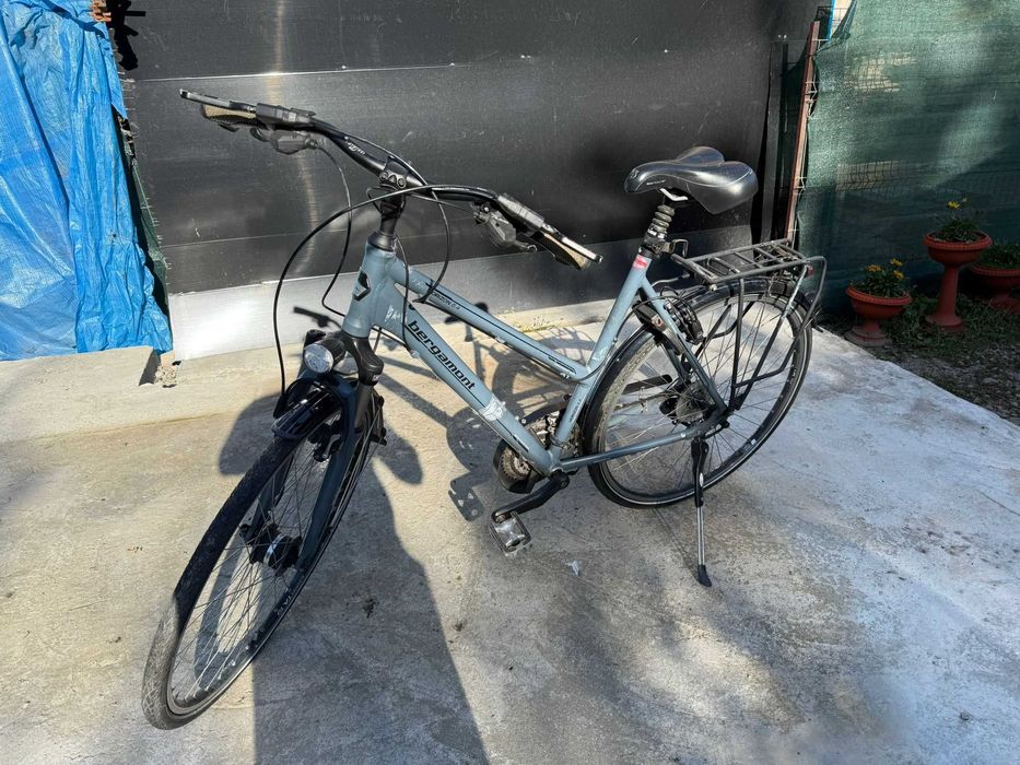 Bicicletă de damă.
