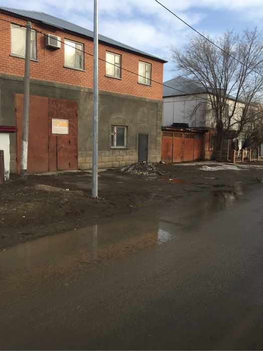 Продаю два больщих дома хорошо подходят для бизнеса