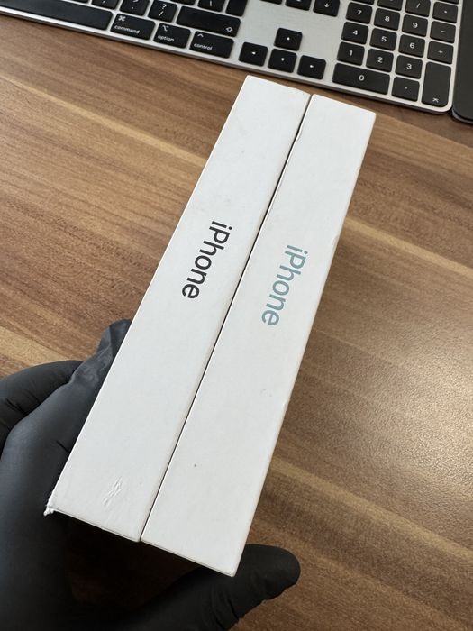 iPhone 16 / 128 GB / GARANȚIE 24 luni / Teal, Balck / Nou - Sigilat |